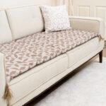 Pastel Kahve Yaprak Desenli Kanepe Koltuk Örtüsü