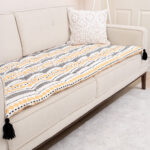 Etnik Çizgili Bohem Desenli Kanepe Koltuk Örtüsü