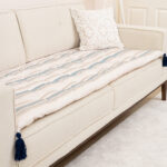 Mavi Bej Modern Çizgili Desenli Kanepe Koltuk Örtüsü